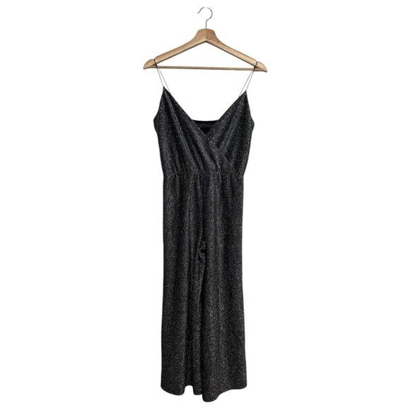 NWOT HOUSE OF HARLOW 1960 X REVOLVE Rory Jumpsuit Silver XS - Picture 3 of 8